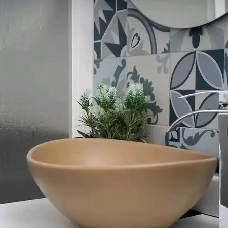 Apartamento Stylish And Spacious -4 Minutes Walk To Alicante