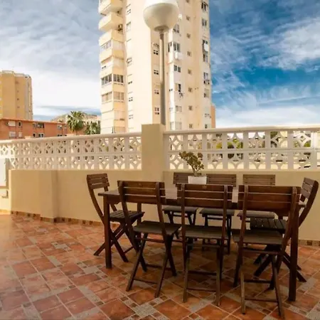 Stylish And Spacious -4 Minutes Walk To Appartement Alicante