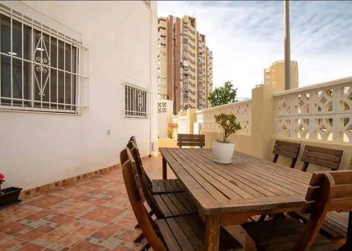 Stylish & Spacious Fully Equipped Studio-4 Minutes Walk To Albufereta Alicante