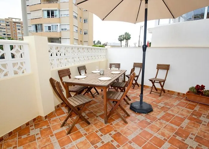 Stylish & Spacious Fully Equipped Studio-4 Minutes Walk To Albufereta * Alicante