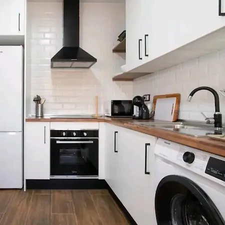 Stylish & Spacious Fully Equipped Studio-4 Minutes Walk To Albufereta * アリカンテ
