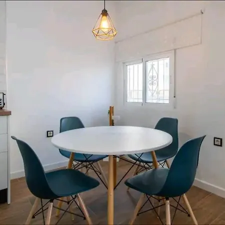 Stylish & Spacious Fully Equipped Studio-4 Minutes Walk To Albufereta