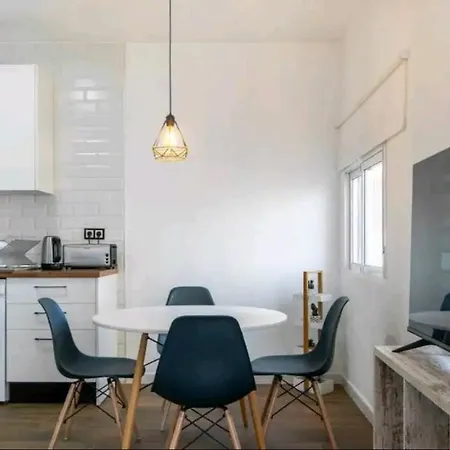 Stylish & Spacious Fully Equipped Studio-4 Minutes Walk To Albufereta * アリカンテ